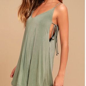 Lulus sage green dress